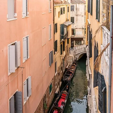 Ca' Ludovica @rialtobridge Apartment Venice